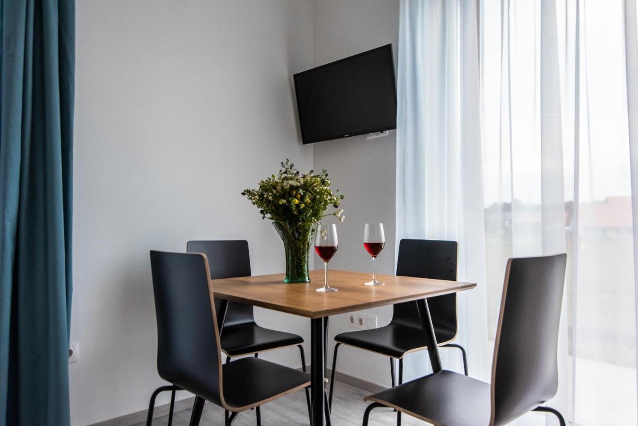 Vinorell Apartman Etyek Buitenkant foto