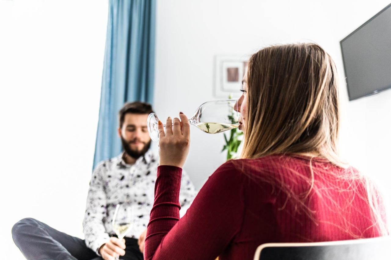 Vinorell Apartman Etyek Buitenkant foto